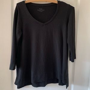 FLAX in motion V neck top black